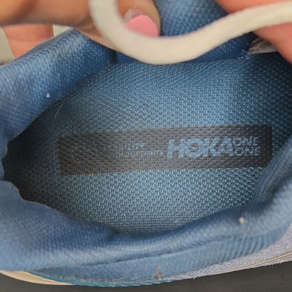 Hoka One One hoka one